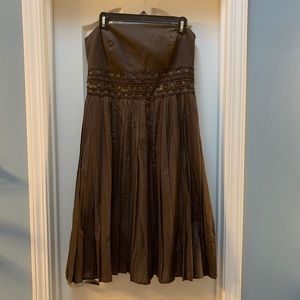 Ann Taylor Strapless Pleated Dress (size 8)
